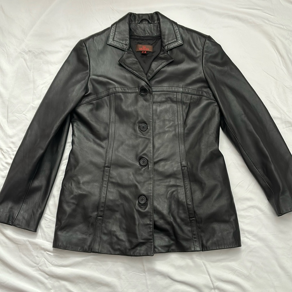 Danier leather women’s small blazer coat jacket removable lining